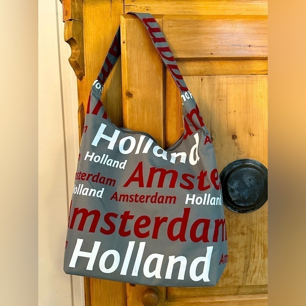 Amsterdam/Holland Should Bag W/Zipper Closure